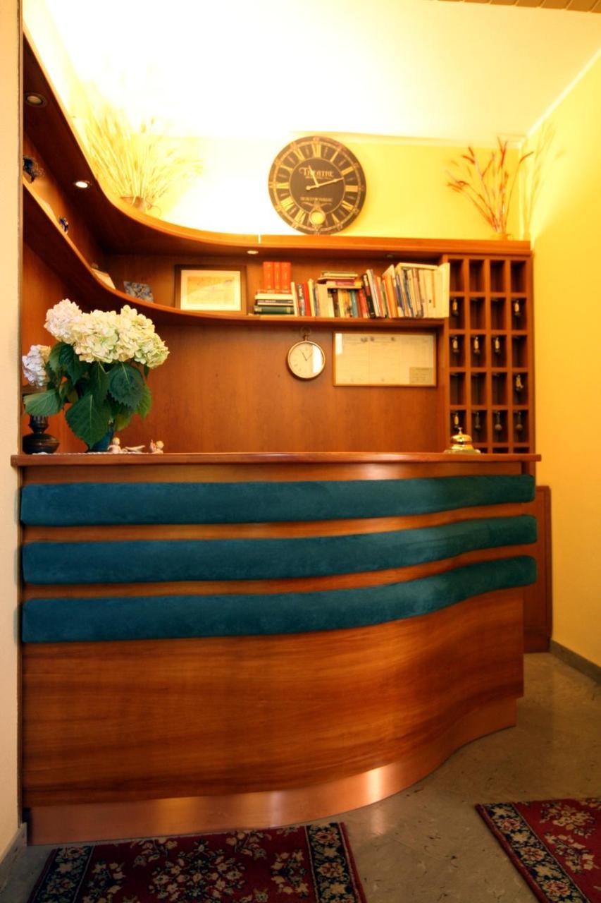 Albergo I Longobardi Chiusi Ngoại thất bức ảnh
