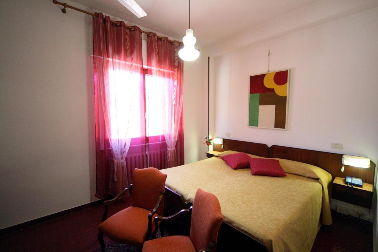 Albergo I Longobardi Chiusi Ngoại thất bức ảnh